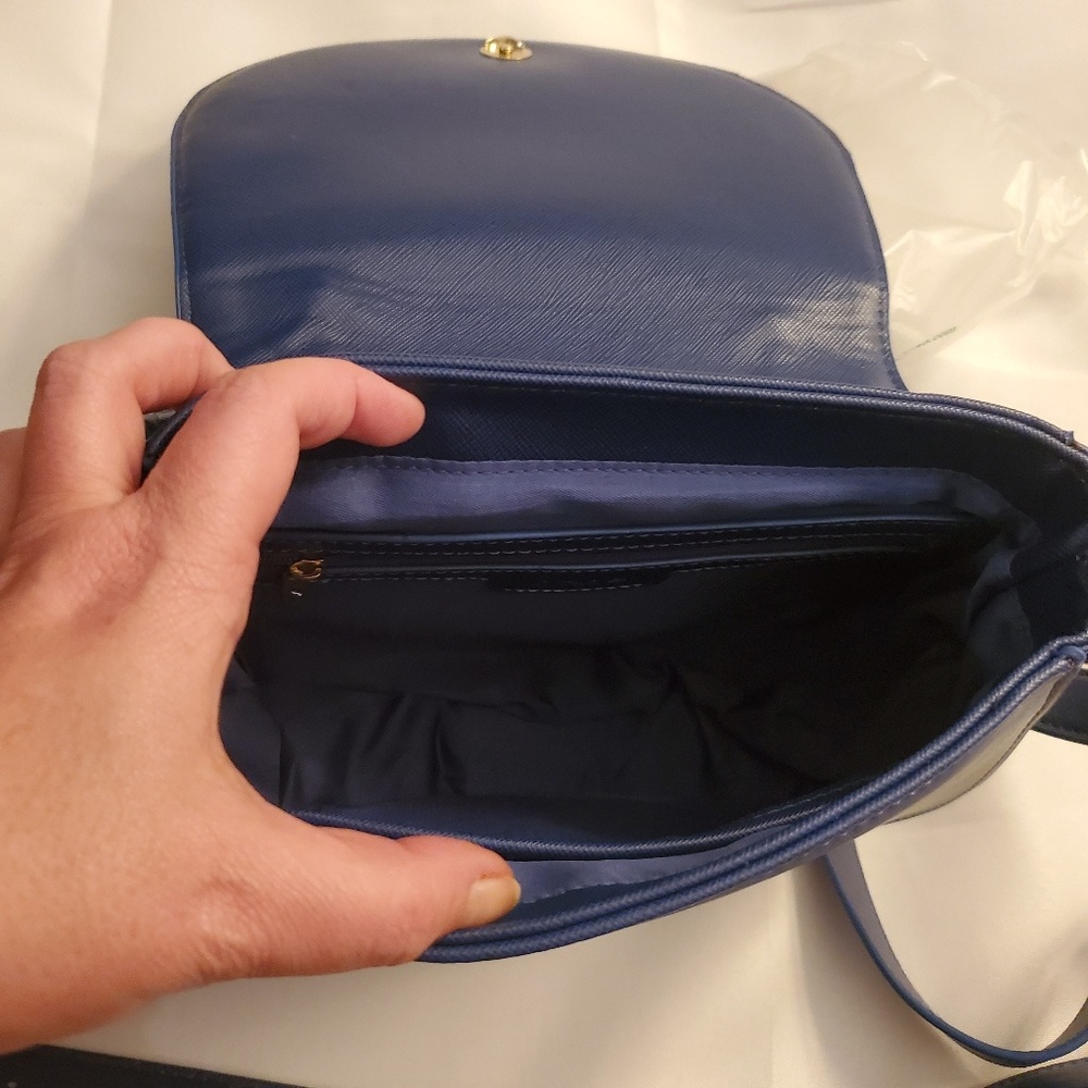 🚫SOLD🚫bebe  Royal Blue Crossbody Saddle Purse - Picture 8 of 8